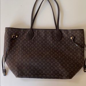 Louis Vuitton Neverfull Tote Monogram Fabric MM